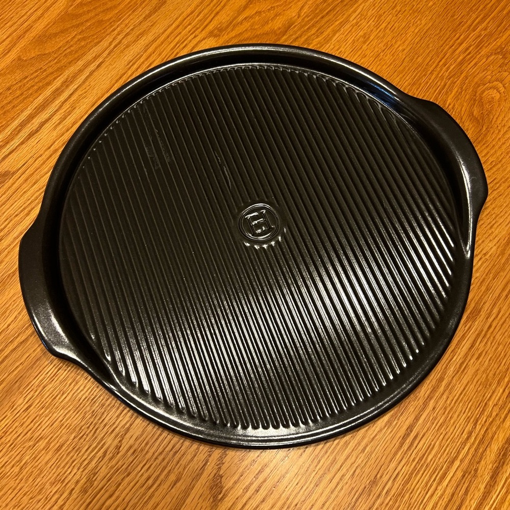 Emile Henry French Ceramic Ribbed Pizza Stone